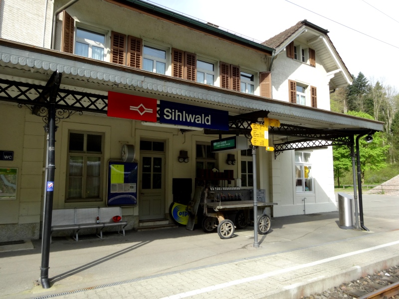 Bahnhof Sihlwald Station
